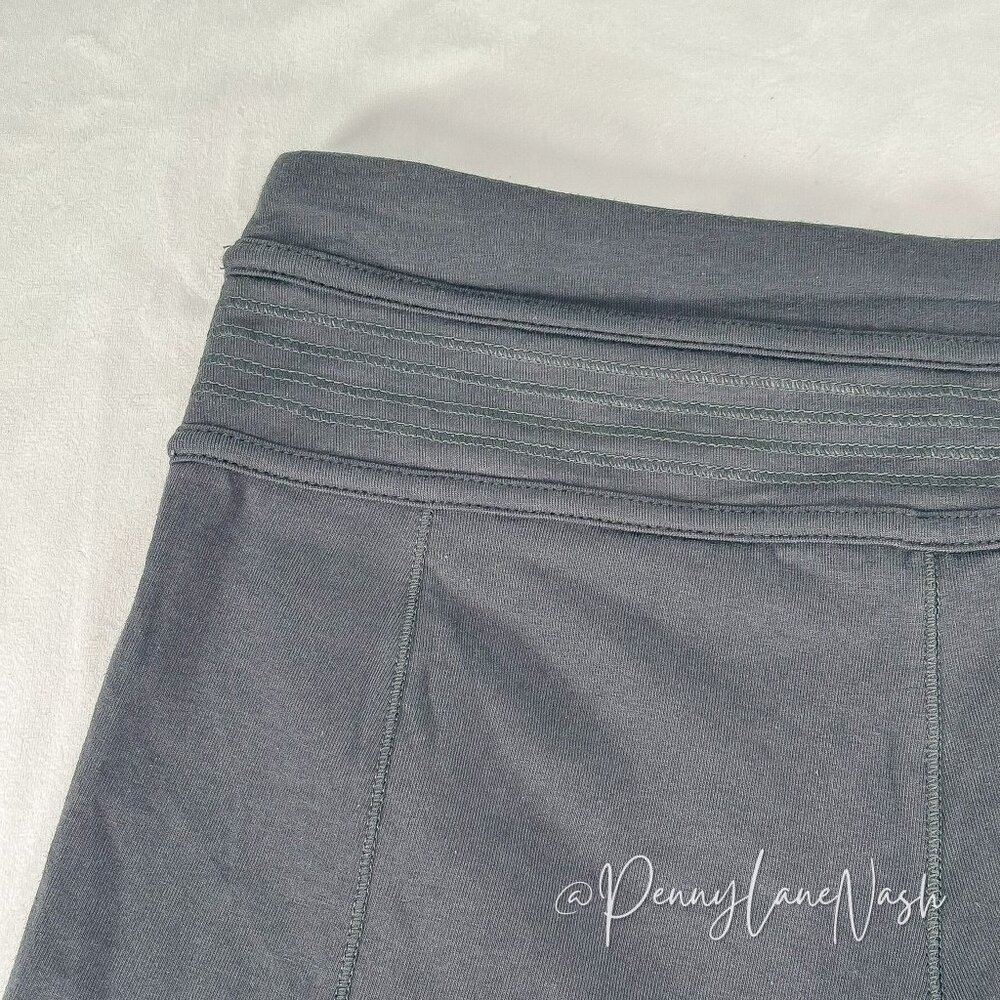 Avia Booty Workout Shorts -Small Gray - Picture 6 of 8